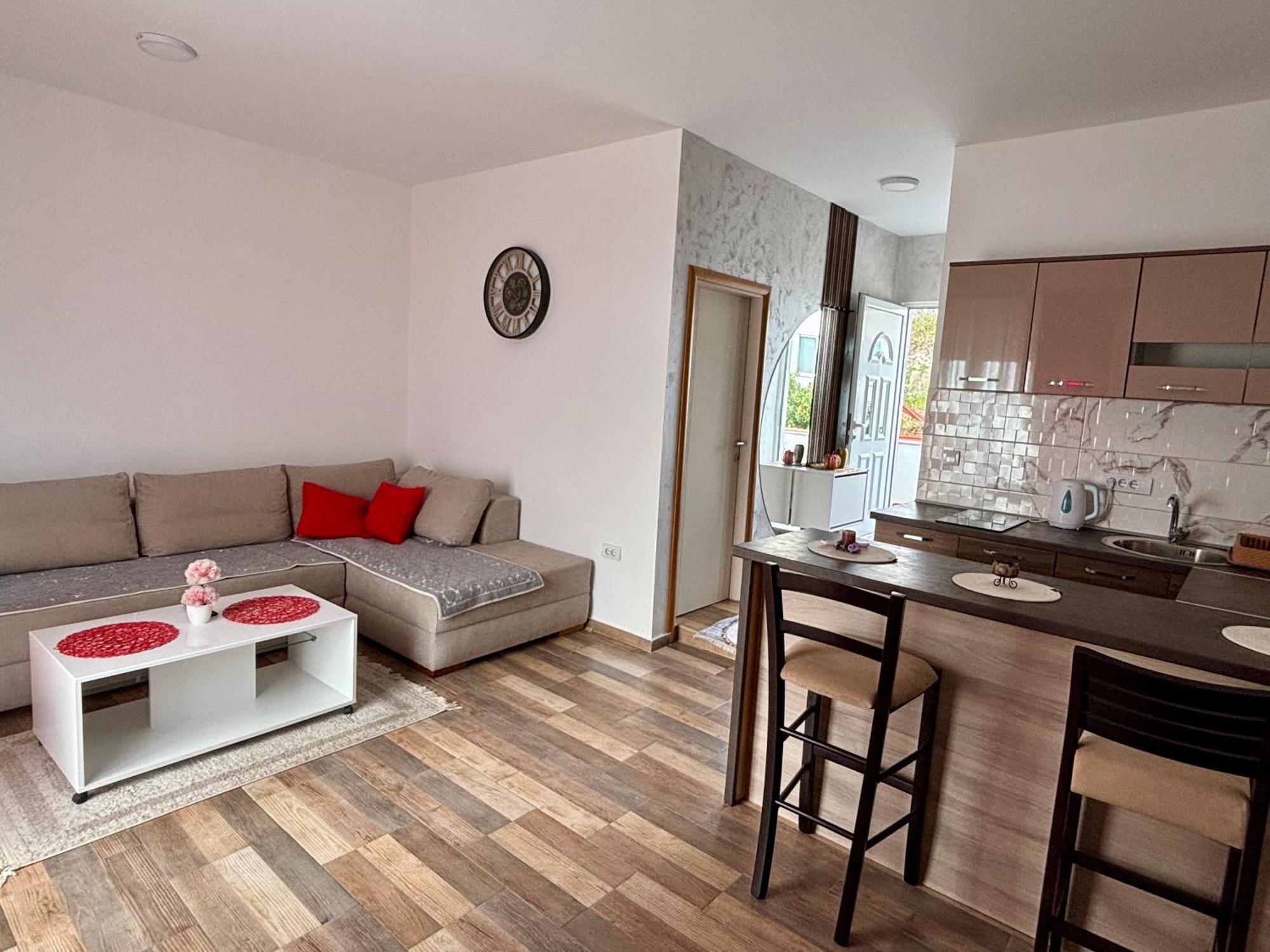 Apartmani Jovan Улцинь Экстерьер фото